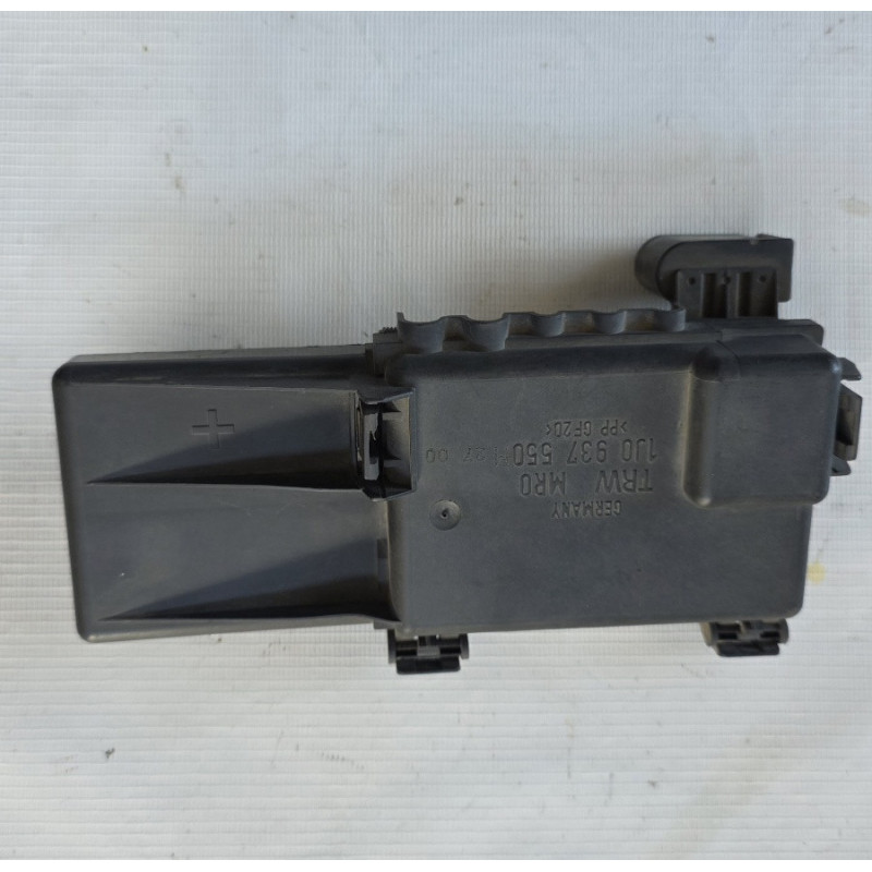 caja superior fusibles vw golf mk4