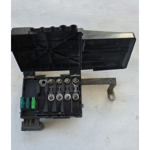 caja superior fusibles vw golf mk4