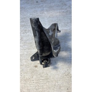 brazo soporte motor rh vw amarok