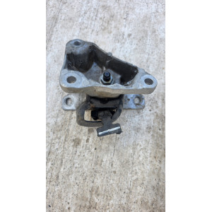 soporte motor lh vw amarok 3.0 v6