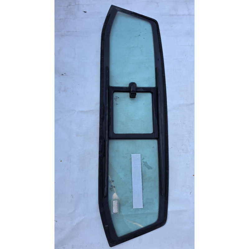 luneta trasera con ventanilla vw saveiro 2018