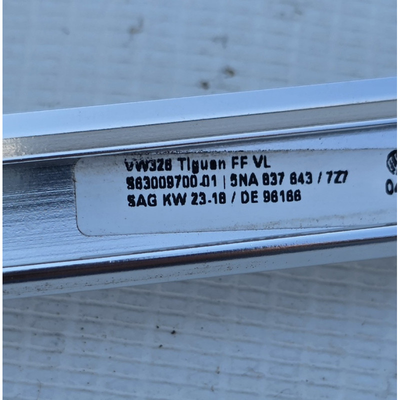 moldura cromo embellecedor puerta del. lh vw tiguan