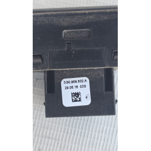 interruptor cierre puerta maleta Vw Tiguan 3G0959832A