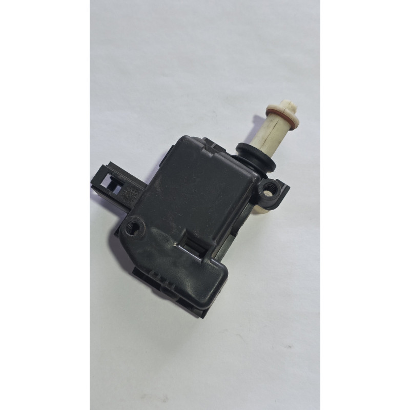 Actuador tapa combustible Vw Bora Mk4 1K5959782