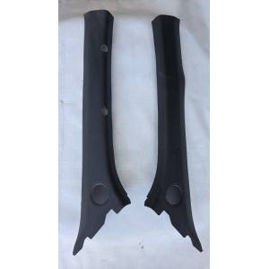 Molduras pilares delanteros Vw Amarok V6