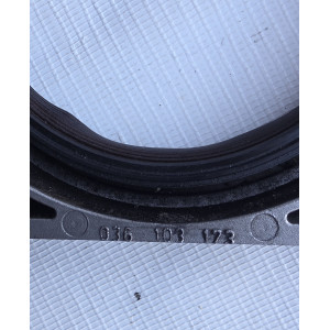 tapa retén cigueñal Vw 036103173