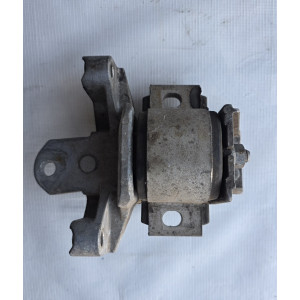 soporte caja Vw Gol Saveiro Voyage G7 5u0199555