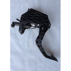 pedal embrague con bomba Vw Gol Voyage Saveiro G7