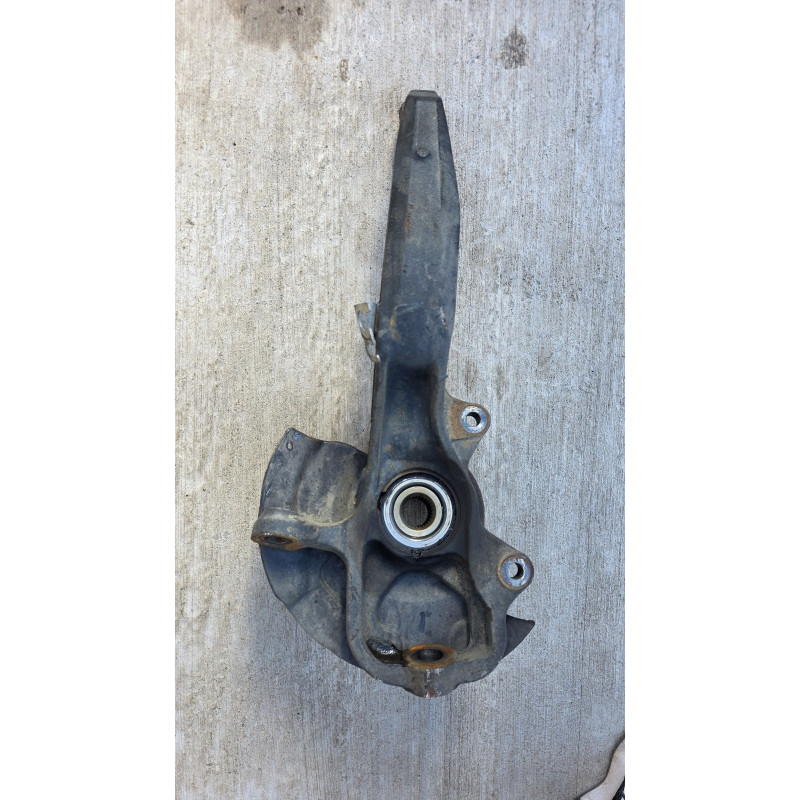 Muñon delantero lh Vw Amarok