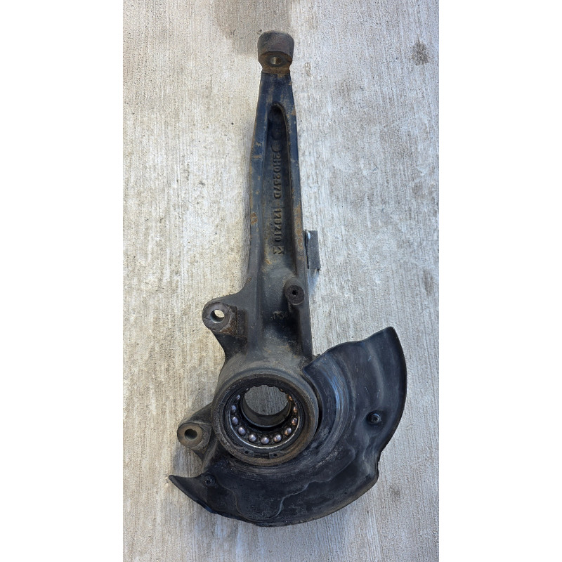 Muñon delantero lh Vw Amarok