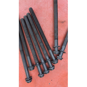 jgo. 8 pernos de culata motor 3.0 v6 TDI