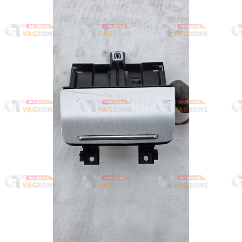 cigarrera Audi TT 8j0857951a