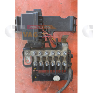 Caja fusibles Vw Amarok 1 gen.