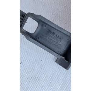 broche seguro tapiz puerta vw amarok