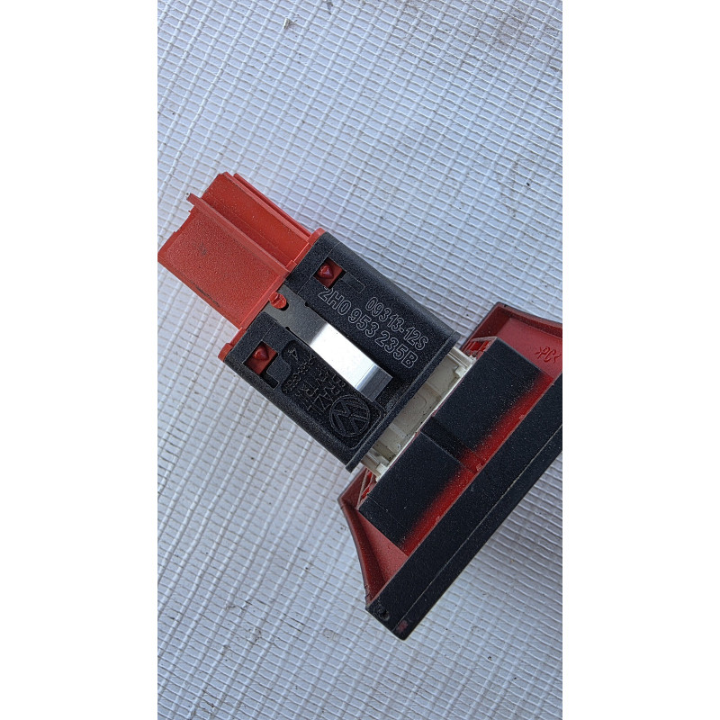 interruptor luces emergencia Vw amarok