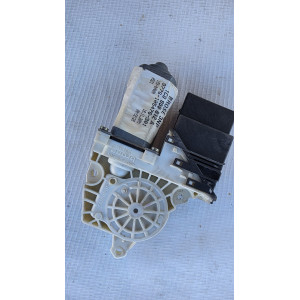 motor alzavidrio trasero rh vw golf bora mk4