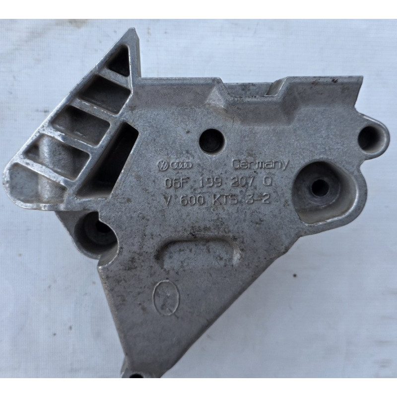 base soporte motor vw golf mk5 2008