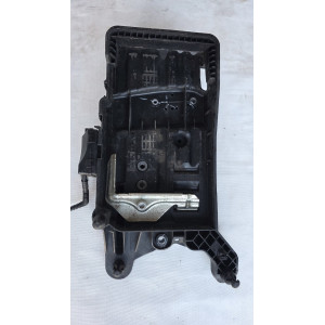 base batería vw tiguan 2018