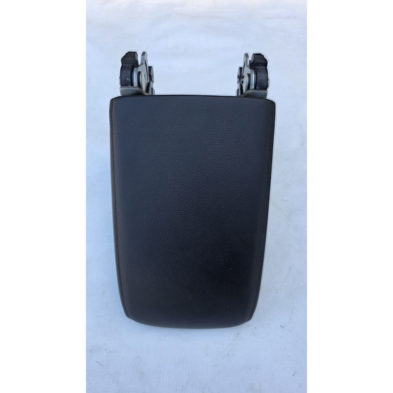 apoya brazo central vw tiguan 2019